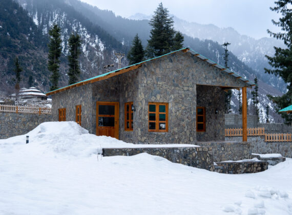 Deluxe Cottage with View